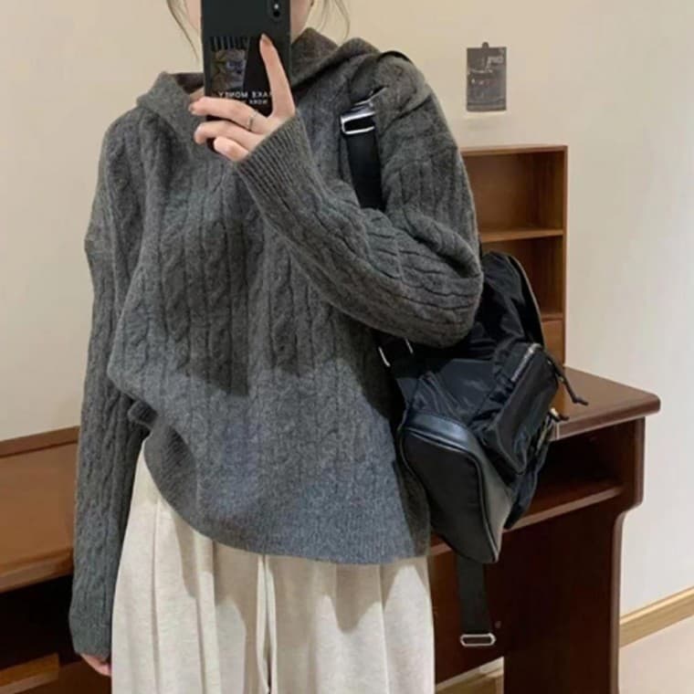 여성 겨울 외출 꽈배기 케이블 짜임 루즈핏 스타일 후드 니트 티셔츠 얇은 니트티 긴팔