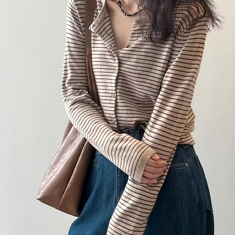 베이지 무드 스트라이프 데일리 내추럴 가디건
